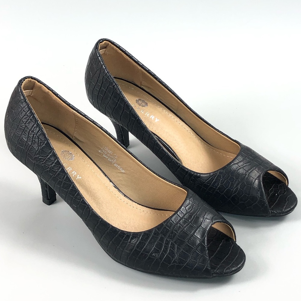 Riverberry Women’s Peep Toe Kitten Heels Size 7.5M